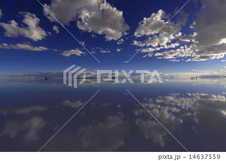 ミラーレイクのウユニ塩湖 ミラーレイクのウユニ塩湖 14637559