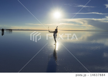 ミラーレイクのウユニ塩湖 ミラーレイクのウユニ塩湖 14637884