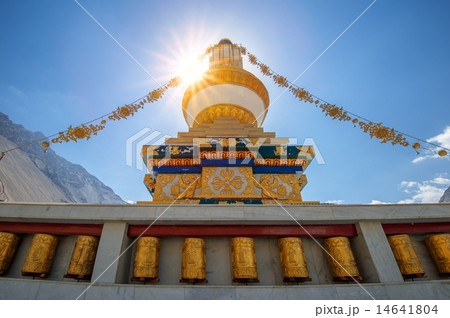 gompa gompa 14641804