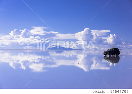 ミラーレイクのウユニ塩湖 ミラーレイクのウユニ塩湖 14642795