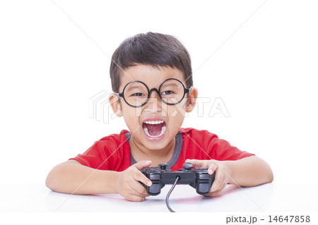 Boy playing video game  14647858