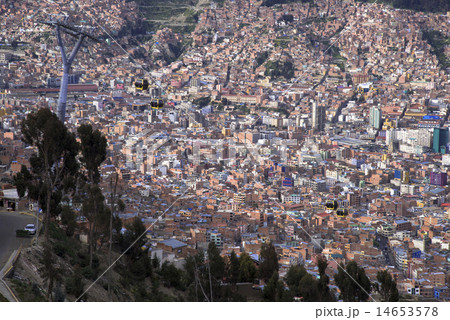 ラパスの街並み 14653578