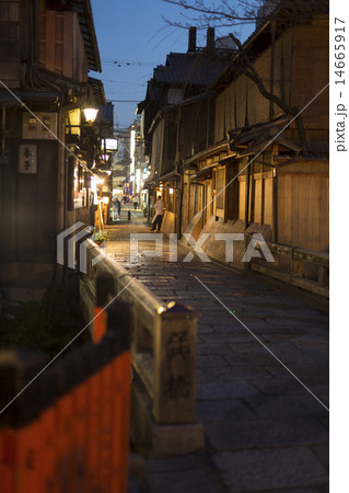 祇園白川巽橋夕景 祇園白川巽橋夕景 14665917