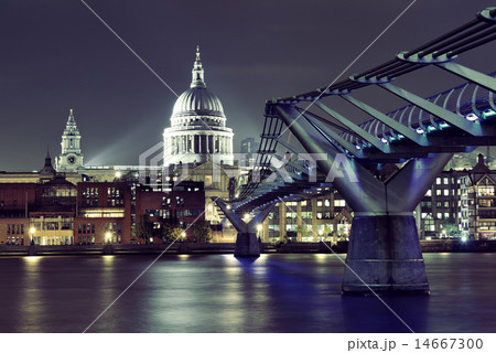 Millennium Bridge and St Pauls 14667300