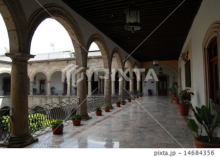 メキシコ　グアダラハラ　市庁舎　回廊 14684356