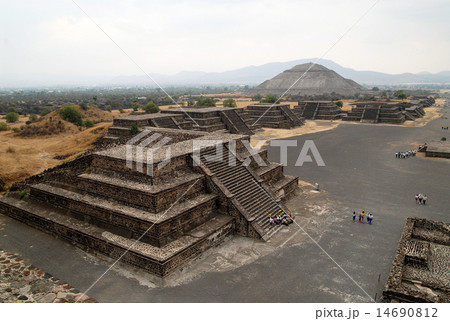 メキシコ　テオティワカン遺跡　 14690812