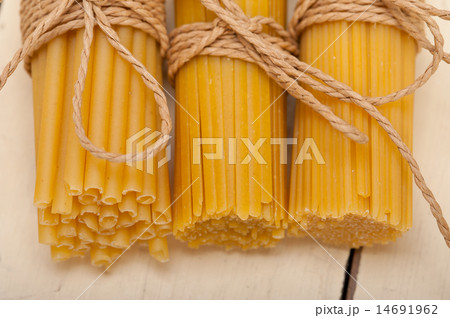 bunch of Italian pasta type bunch of Italian pasta type 14691962