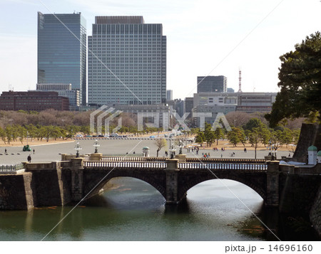 正門鉄橋から見た正門石橋 14696160