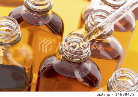 ウイスキーのブレンド作業 ウイスキーのブレンド作業 14699478