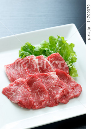 肉 肉 14700370