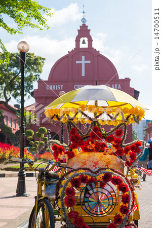 マレーシア　マラッカのオランダ広場とトライショー 14700511