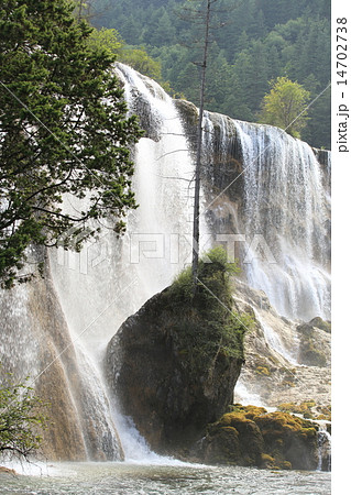 waterfall at jiuzhaigou national park in china waterfall at jiuzhaigou national park in china 14702738