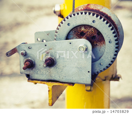 Manual all purpose winch closeup photo Manual all purpose winch closeup photo 14703829