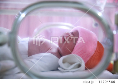Newborn baby in hospital post-delivery room Newborn baby in hospital post-delivery room 14704586