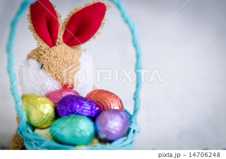 Chocolate easter eggs in a basket 14706248