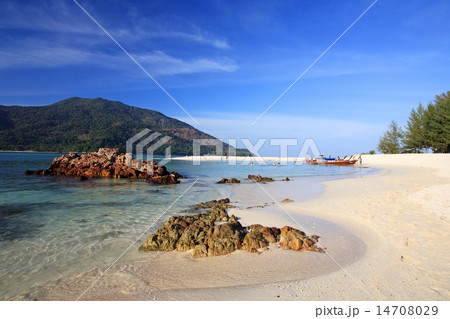 Tropical white sand beach at Koh Lipe Tropical white sand beach at Koh Lipe 14708029