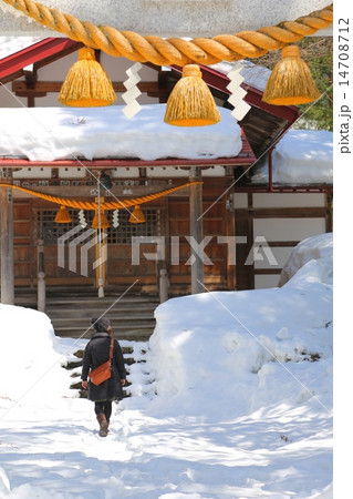 雪の神社 雪の神社 14708712