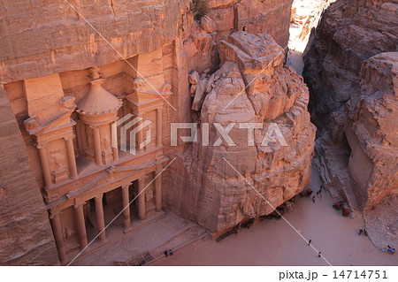 ヨルダンペトラ遺跡エル・カズネ上から ヨルダンペトラ遺跡エル・カズネ上から 14714751