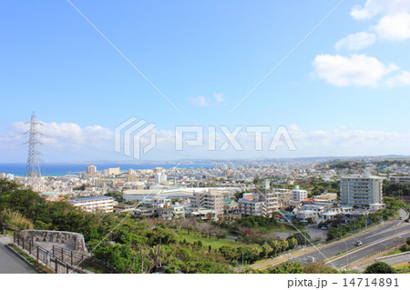 沖縄県浦添市　街並み 14714891