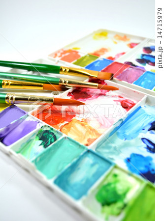 Watercolor palette and paintbrushes Watercolor palette and paintbrushes 14715979