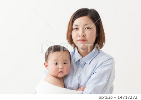 6 months old 14717272