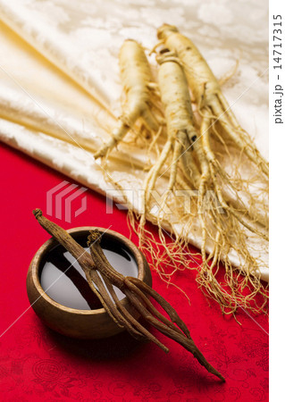 Ginseng Ginseng 14717315