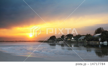 house on the lake at night 14717784