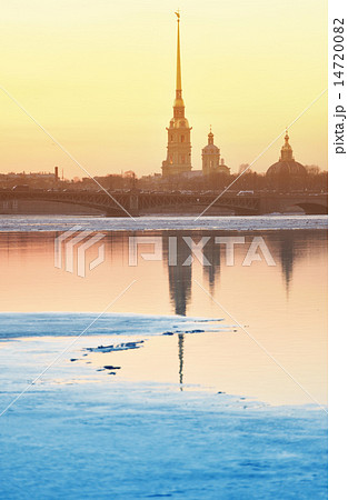 Sunset over St. Petersburg in springtime 14720082