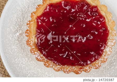 sweet cakes  14720387