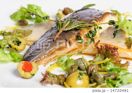 Fried fish fillet Fried fish fillet 14720481