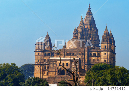 Chaturbhuj Temple at morning. Orchha. Chaturbhuj Temple at morning. Orchha. 14721412