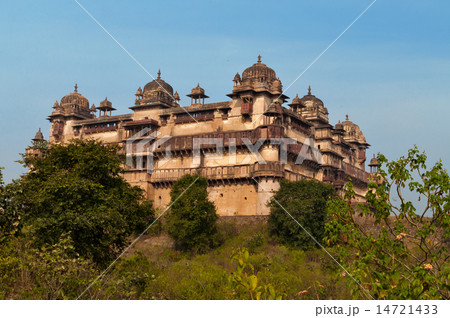 Jahangir Mahal or Orchha Palace 14721433