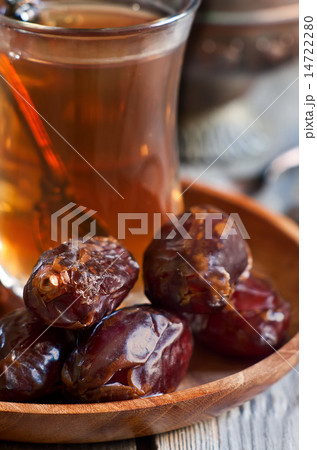 Arabic tea and dates 14722280
