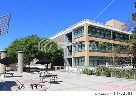 カリフォルニア大学アーバイン校 14722681