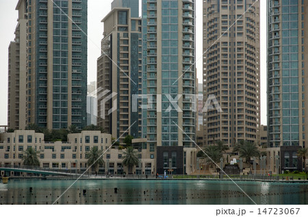 City skyline from Dubai Mall near Burj Khalifa  14723067