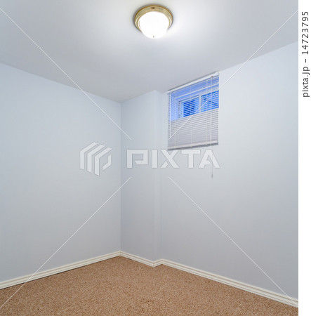 Empty basement bedroom interior design 14723795