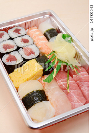 おいしい鮨の折詰 14730643