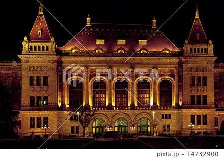 old building at night in Budapest old building at night in Budapest 14732900