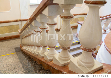 White and gold balustrade pattern 14733543