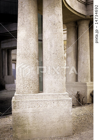 Classical columns  14734692