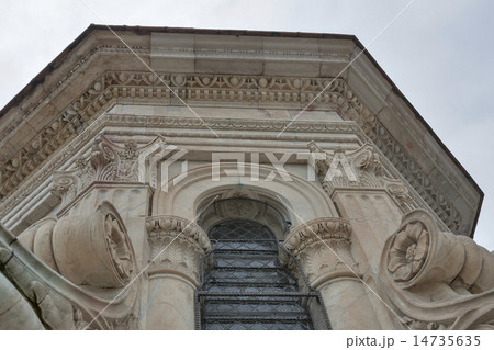 Top fragment of Basilica di Santa Maria del Fiore 14735635