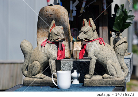 路地のお稲荷さん-3 14736873