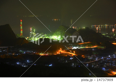工場と夜景 工場と夜景 14737909