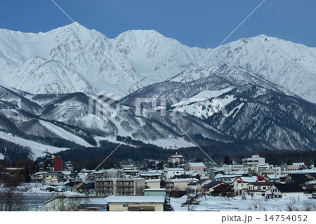 冬の白馬村 14754052