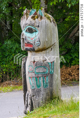 A Native American totem pole A Native American totem pole 14757758