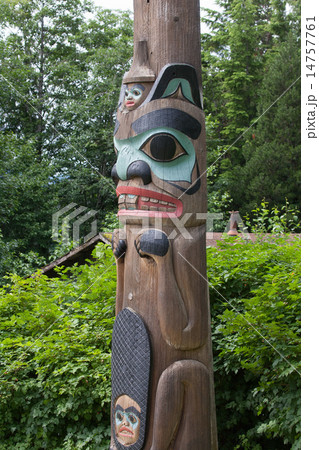 A Native American totem pole A Native American totem pole 14757761
