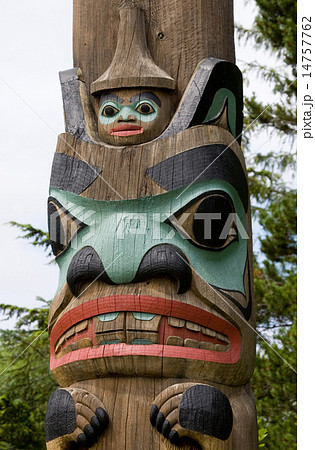 A Native American totem pole A Native American totem pole 14757762