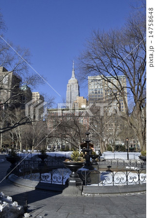 Empire State Building from the Madison Square Park 14758648