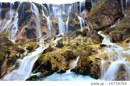 Pearl waterfall in Jiuzhaigou National Park 14759704