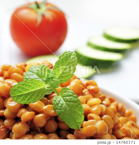 cooked lentils 14760771